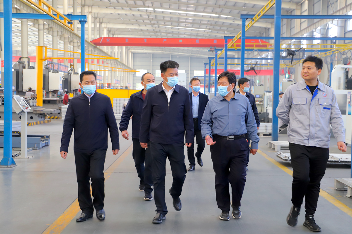 鄒平市黨外知識分子聯(lián)誼會觀摩團(tuán)走進(jìn)山東三星集團(tuán)