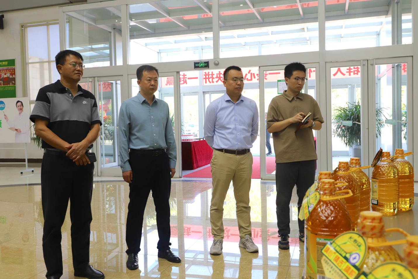 山東鄉(xiāng)村振興研究院、山東電視臺(tái)來(lái)山東三星集團(tuán)調(diào)研