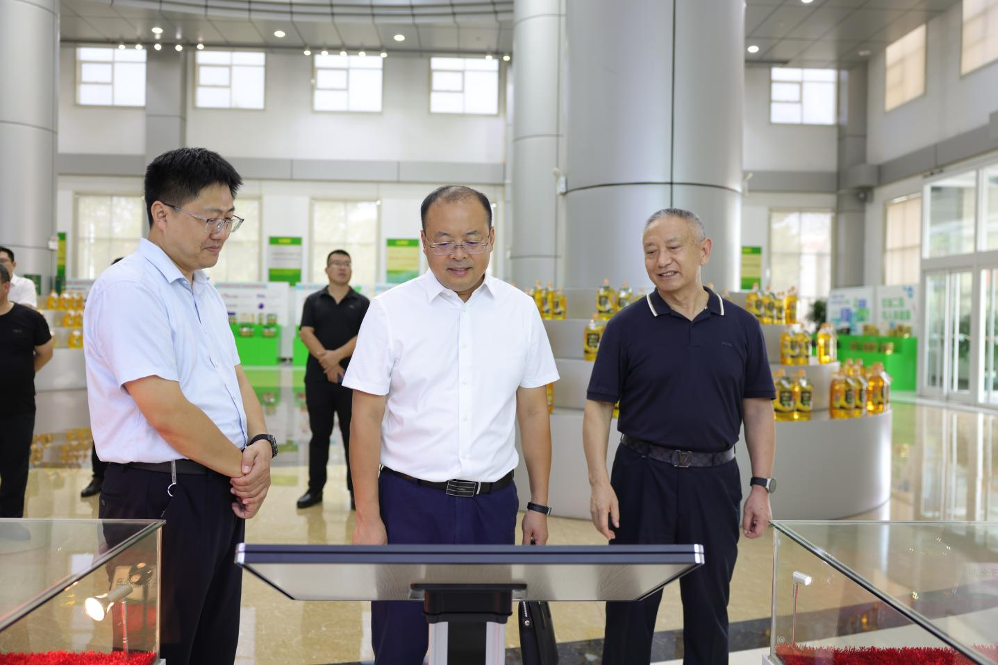 鄒平市委常委、副市長提名人選王強帶隊來山東三星集團調(diào)研