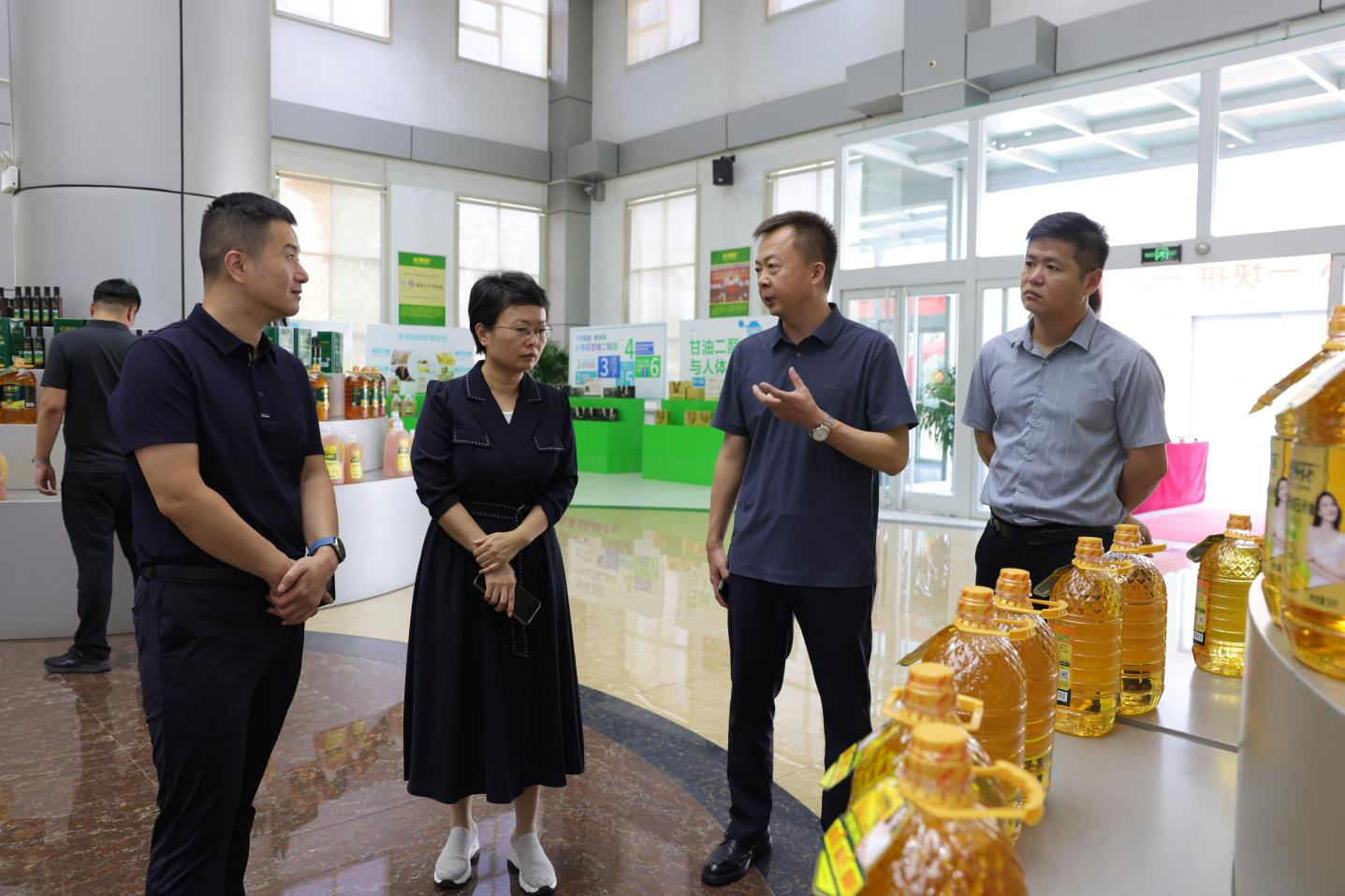 濱州投資促進(jìn)中心調(diào)研組來山東三星集團調(diào)研