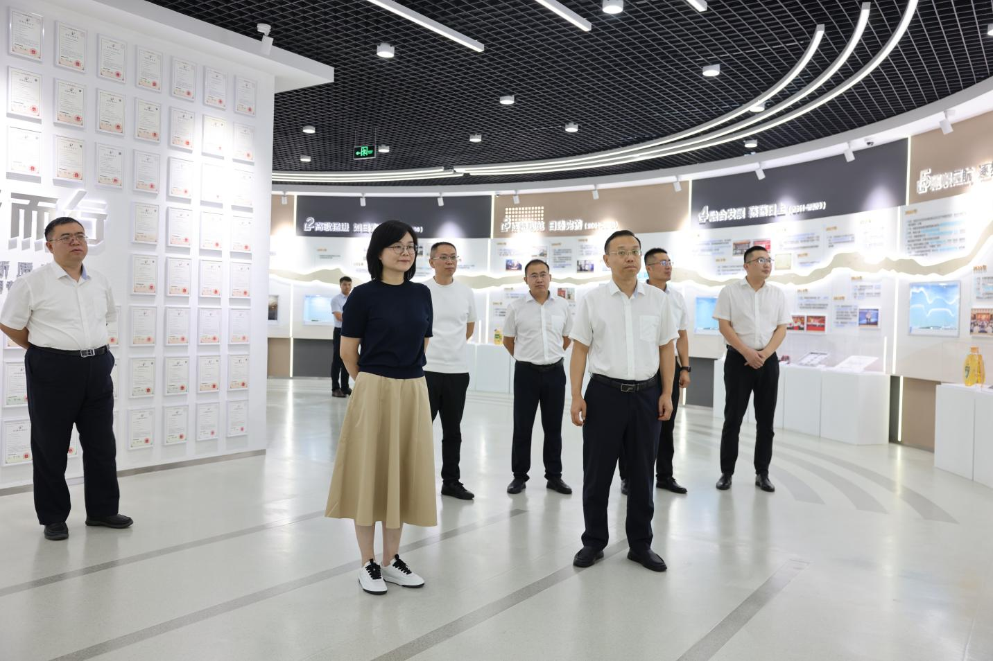 郵儲銀行濱州分行黨委書記、行長梁騫一行來山東三星集團走訪調(diào)研