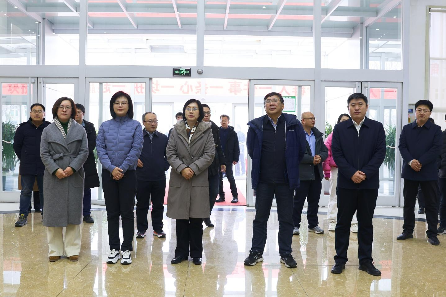 中國社會科學院農(nóng)村發(fā)展研究所黨委書記、副所長杜志雄一行來山東三星集團調(diào)研