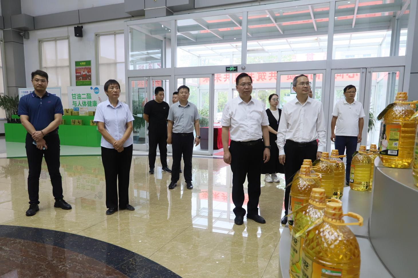 安徽糧食工程職業(yè)學(xué)院黨委副書記、院長(zhǎng)武杰一行來山東三星集團(tuán)參觀交流